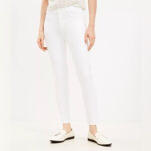 LOFT Made and Loved White Skinny Jeans Frayed Hem Size 12 Size 31 Cropped
